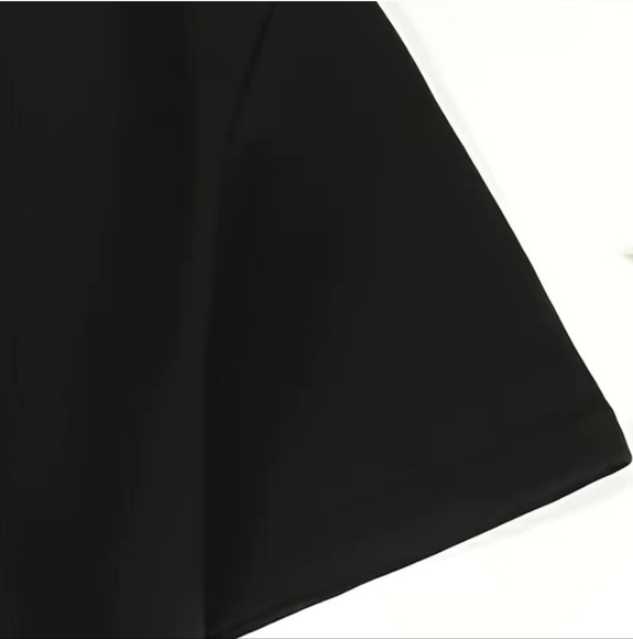 I'm Just a Sweetheart with a Temper Graphic Tee✨️ - Picture 8 of 9